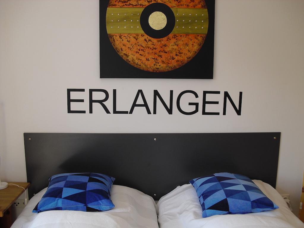 Studio A Am Burgberg แอร์ลังเงิน ภายนอก รูปภาพ